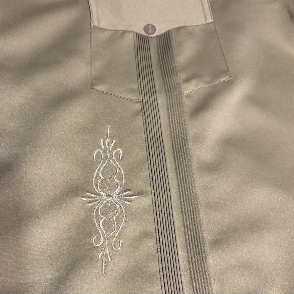 COPACABANA GUAYABERA-Men's Tan Embroidered Short Sleeve Shirt SZ 2X - Picture 4 of 8